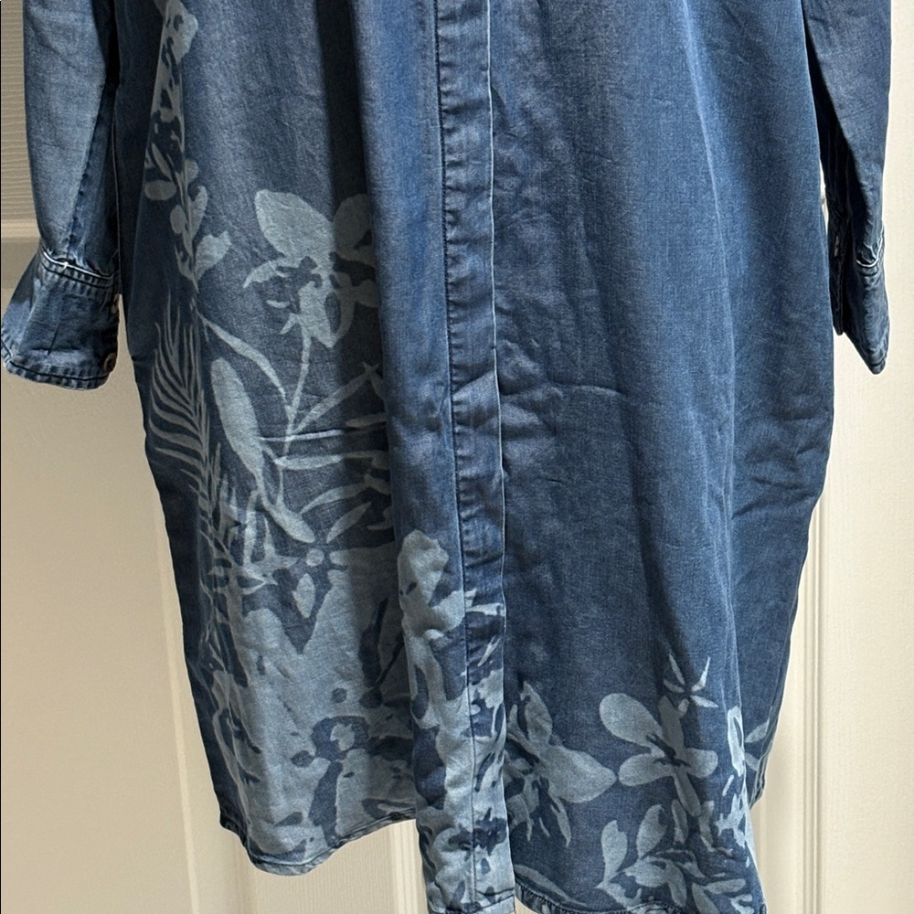 Soft Surroundings Mini Blue Chambray Button Down … - image 4